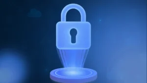 Cadeado holográfico azul flutuando sobre plataforma digital, simbolizando segurança cibernética.